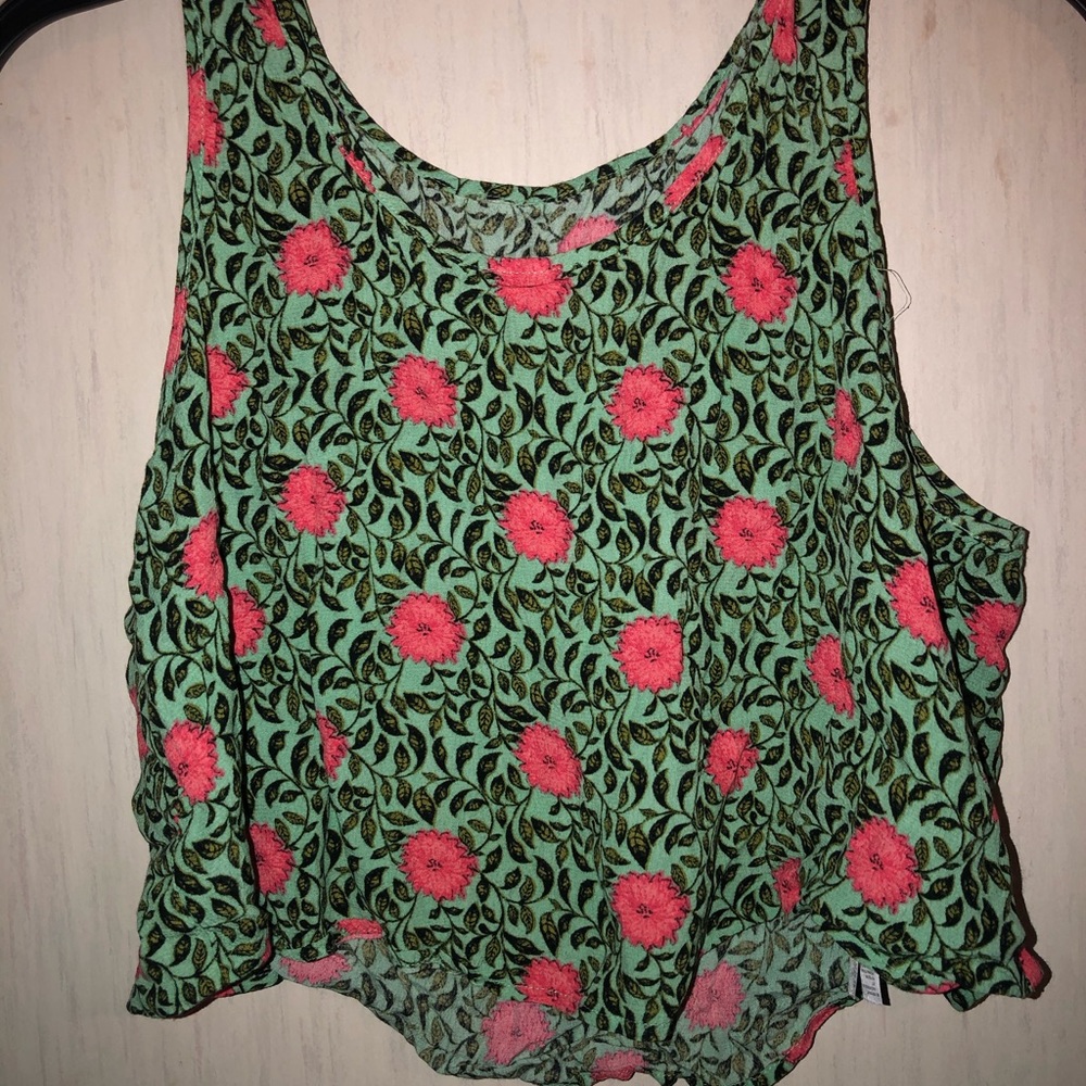 Cute crop top